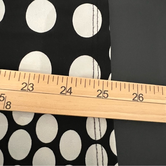 Venezia by Lane Bryant Stretchy Blouse Ornate Neckline V-Neck | Women Size 18/20 - Picture 6 of 8